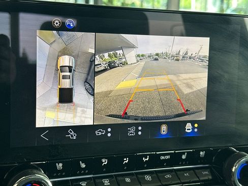 Used 2024 Chevrolet Colorado ZR2 w/ ZR2 Bison Edition image 15