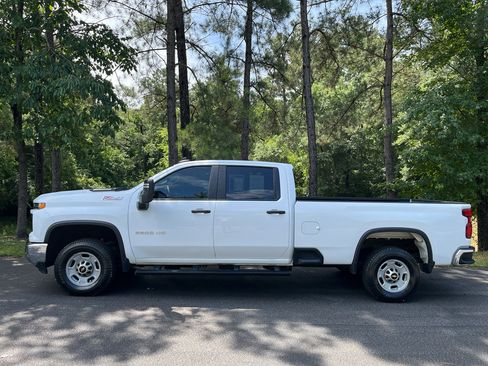 Used 2024 Chevrolet Silverado 2500 W/T AWD/4WD image 5