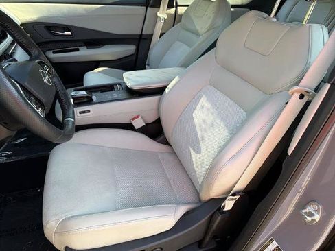 Certified 2023 Nissan Ariya AWD image 18