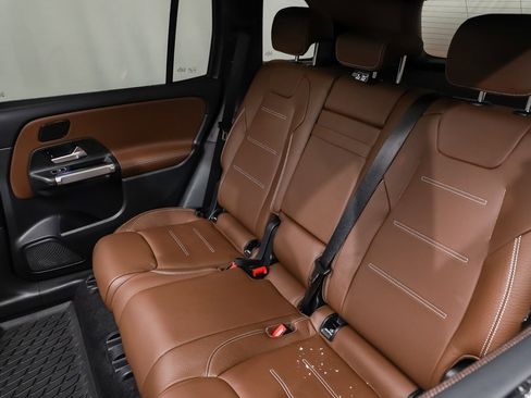 New 2026 Mercedes-Benz GLB 250 4MATIC image 11