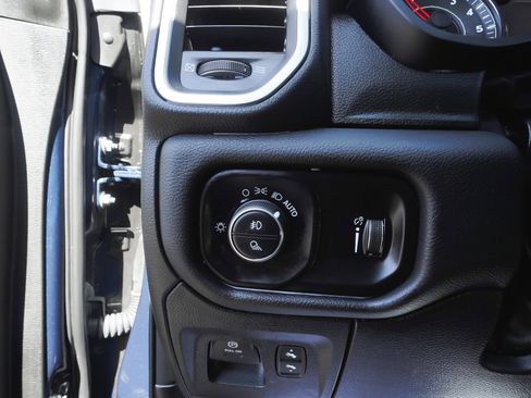 Used 2024 RAM 1500 Big Horn image 16