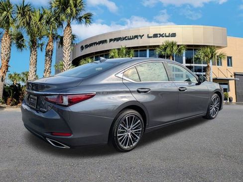 Certified 2023 Lexus ES 350 w/ Premium Package FWD image 4