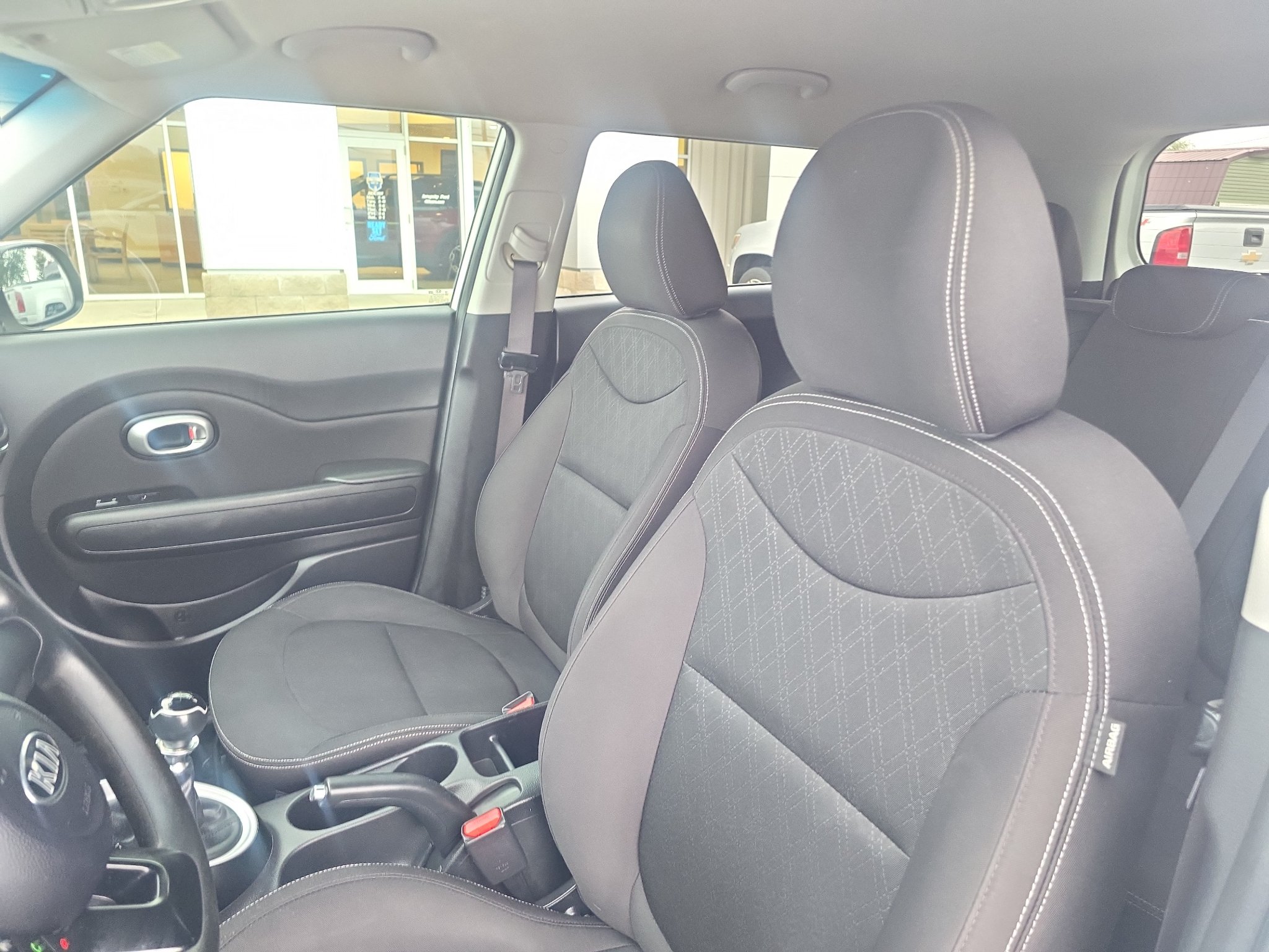 Used 2015 Kia Soul FWD image 11