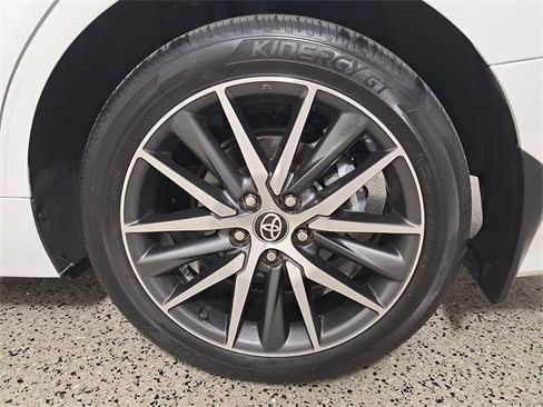 Used 2023 Toyota Camry XLE image 8