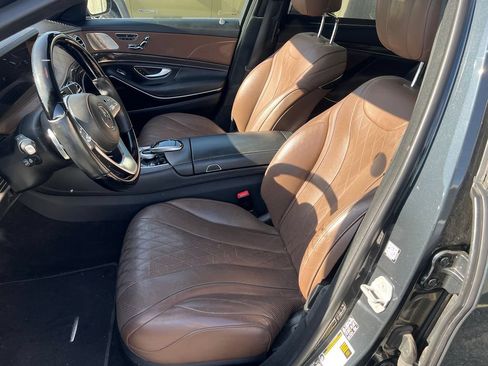 Used 2018 Mercedes-Benz S 560 Sedan w/ Premium Package image 4