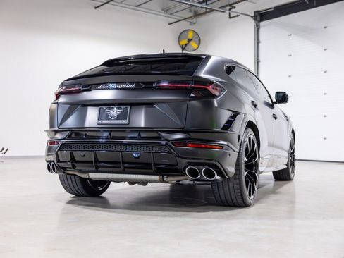 Used 2024 Lamborghini Urus S AWD/4WD image 4
