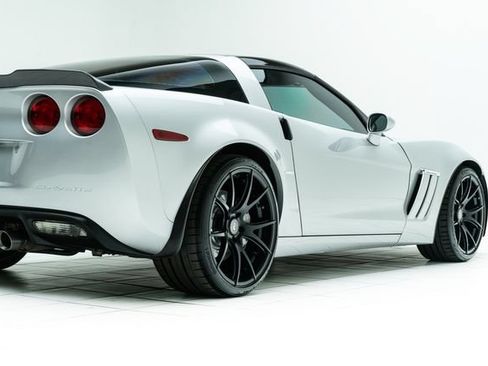 Used 2012 Chevrolet Corvette Grand Sport w/ 2LT Preferred Equipment Group RWD image 13