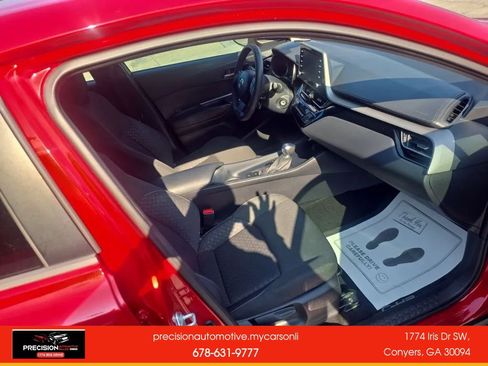 Used 2020 Toyota C-HR LE FWD image 10