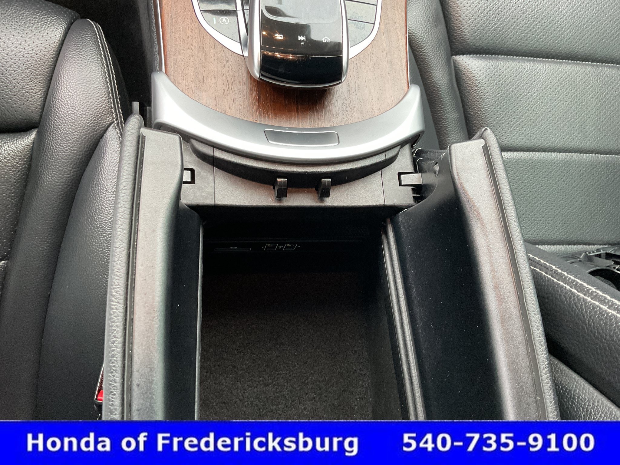 Used 2020 Mercedes-Benz C 300 4MATIC Sedan image 35