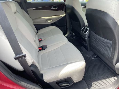 Used 2016 Kia Sorento FWD w/ LX Convenience Package image 23