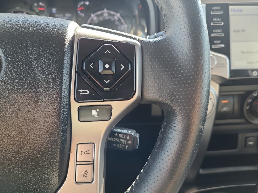 Used 2022 Toyota 4Runner SR5 AWD/4WD image 24