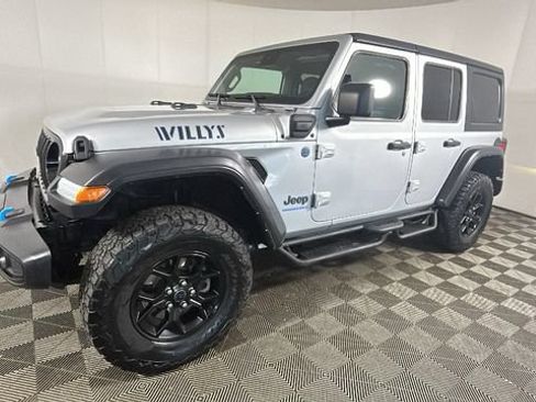 Used 2024 Jeep Wrangler Unlimited AWD/4WD image 6