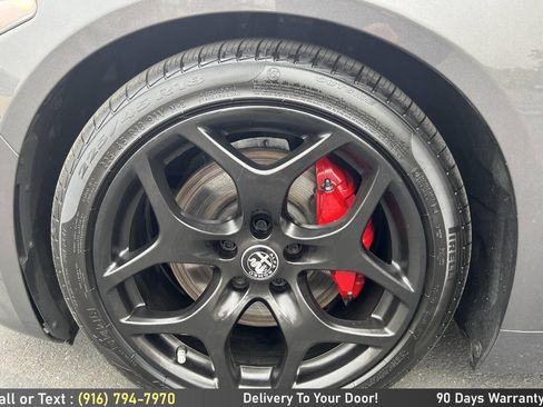 Used 2022 Alfa Romeo Giulia Ti image 10