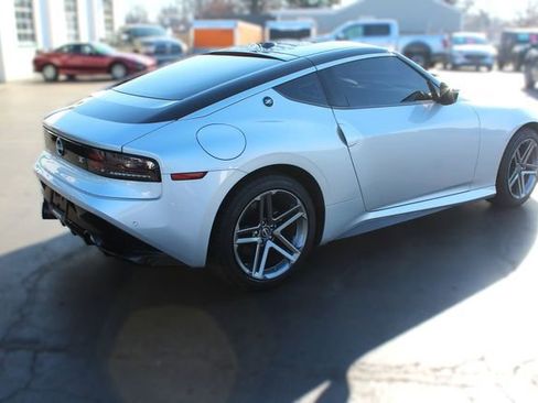 Used 2025 Nissan Z Sport w/ Floor Mat Package image 7
