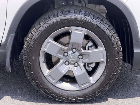 Certified 2025 Honda Ridgeline TrailSport image 5