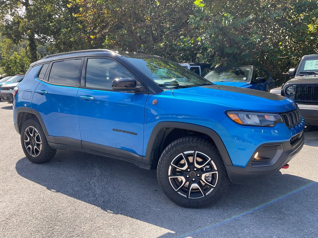 Used 2026 Jeep Compass Trailhawk AWD/4WD 360° Tour