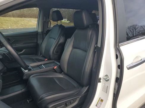 Used 2023 Honda Odyssey EX-L image 19