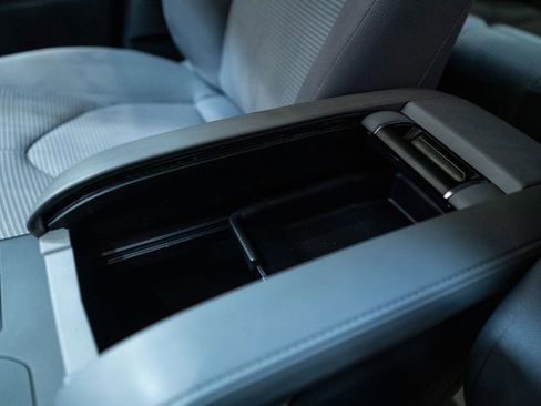 Certified 2023 Toyota Highlander LE image 31