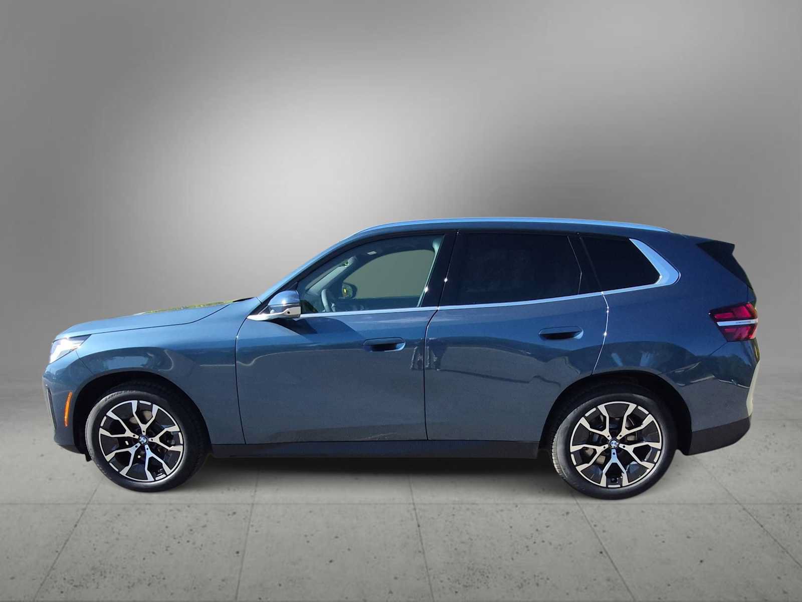 Used 2026 BMW X3 xDrive30i w/ Premium Package AWD/4WD image 5