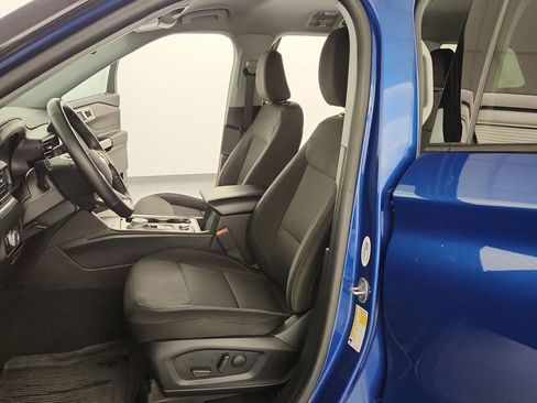 Used 2023 Ford Explorer XLT AWD/4WD image 14