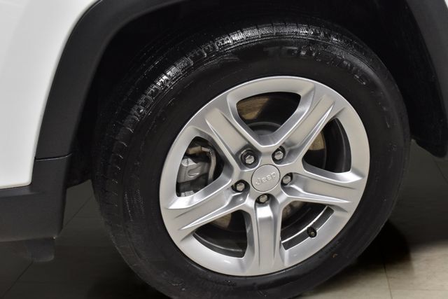 Certified 2024 Jeep Compass Latitude AWD/4WD image 36