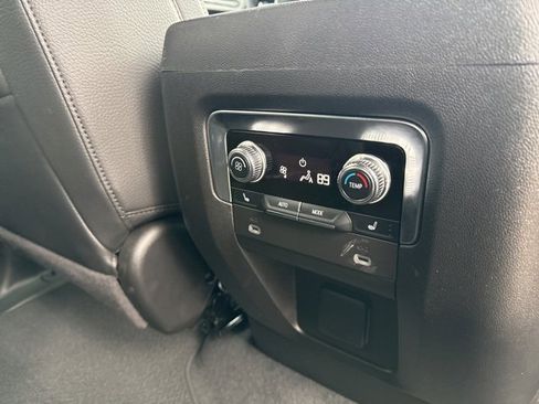 Used 2024 GMC Yukon Denali image 14