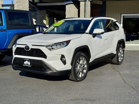 Used 2019 Toyota RAV4 XLE Premium w/ Advanced Technology Package AWD/4WD image 1