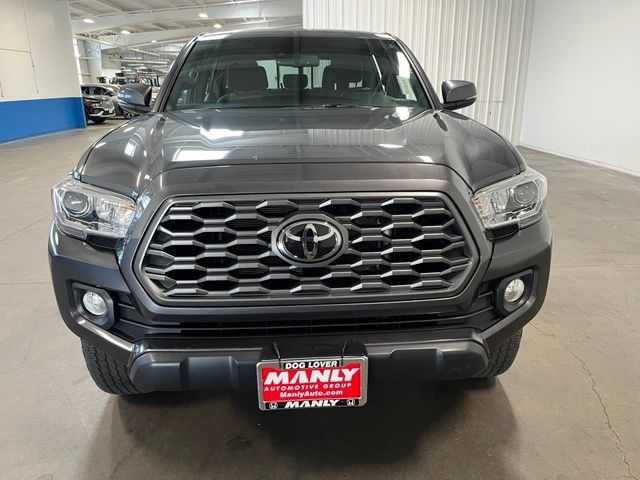 Used 2022 Toyota Tacoma TRD Off-Road w/ Technology Package AWD/4WD image 8