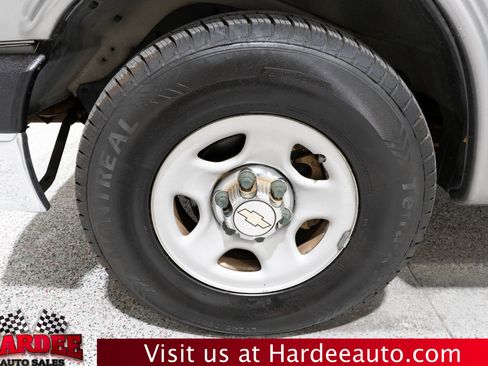 Used 2008 Chevrolet Express 1500 w/ Power Package RWD image 8