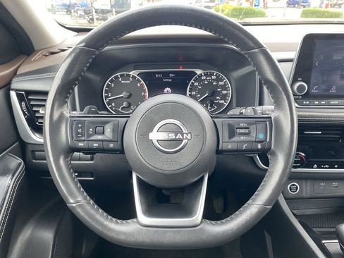Used 2023 Nissan Rogue SV w/ SV Premium Package AWD/4WD image 14