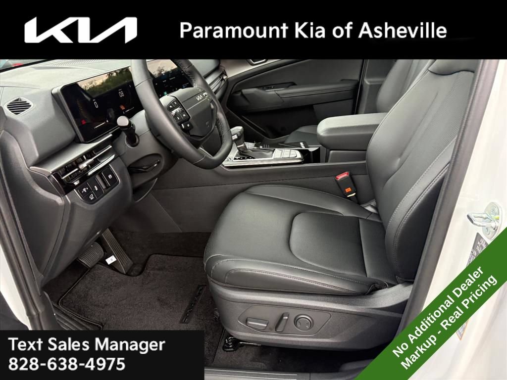 New 2026 Kia Sportage EX FWD image 18