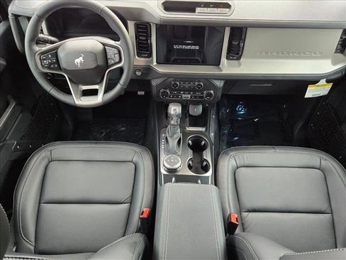New 2026 Ford Bronco Outer Banks AWD/4WD image 15