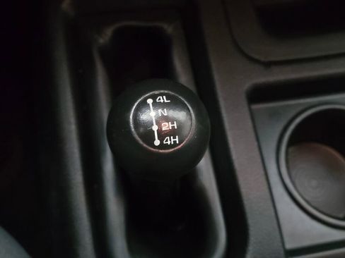 Used 2015 RAM 2500 ST w/ SXT Appearance Group image 33