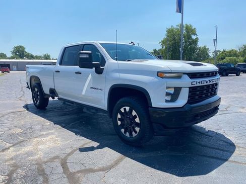 Used 2020 Chevrolet Silverado 2500 Custom w/ Custom Value Package AWD/4WD image 11