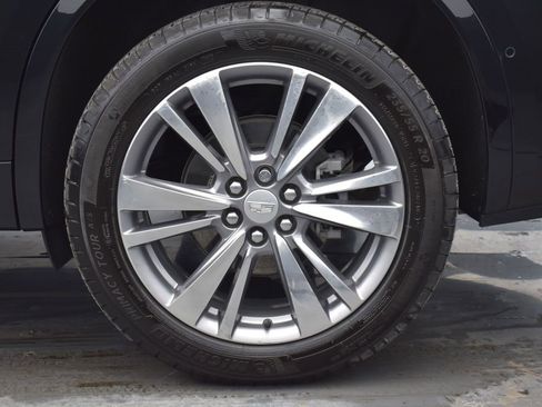 Used 2024 Cadillac XT6 Premium Luxury w/ Technology Package image 9