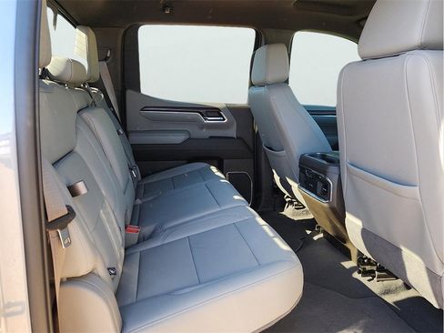 Used 2023 GMC Sierra 1500 SLT image 19