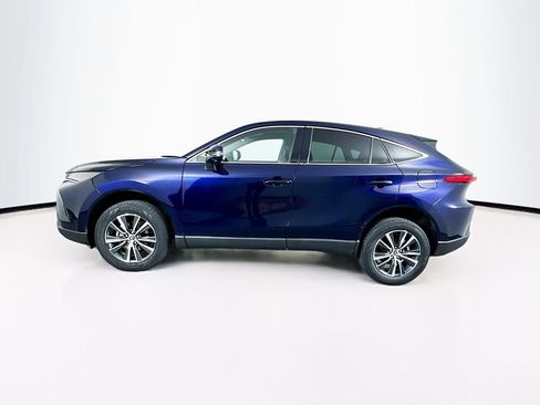 Used 2023 Toyota Venza LE image 6