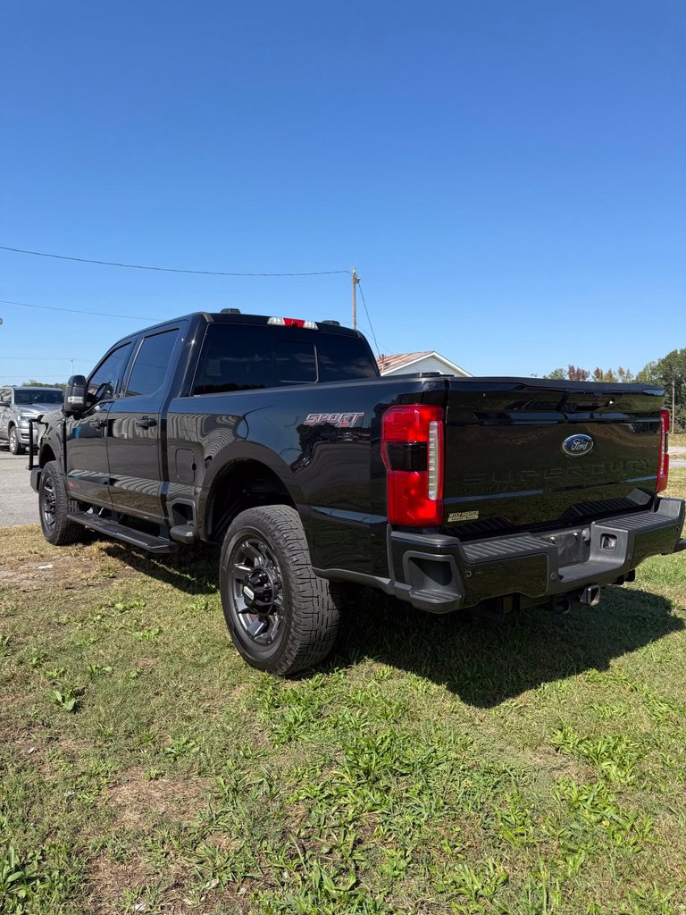 Used 2024 Ford F350 Lariat w/ Lariat Ultimate Package AWD/4WD image 8