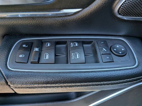 Certified 2022 RAM 1500 Laramie image 13