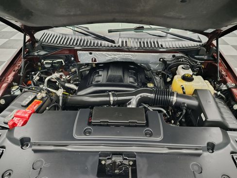 Used 2015 Ford Expedition Limited w/ Equipment Group 301A image 17