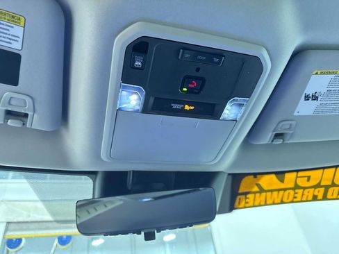 Used 2022 Toyota Tundra Limited image 31