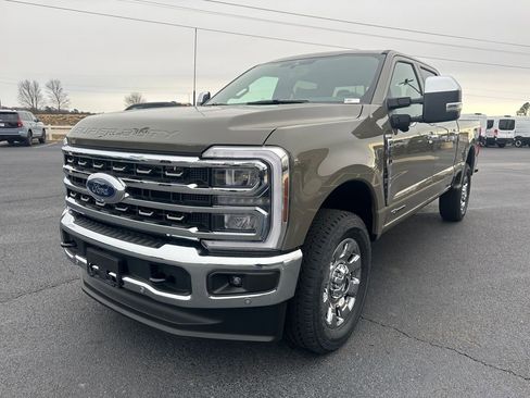 New 2026 Ford F250 King Ranch w/ Chrome Package image 4