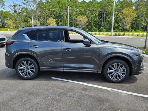 New 2025 MAZDA CX-5 Signature image 16