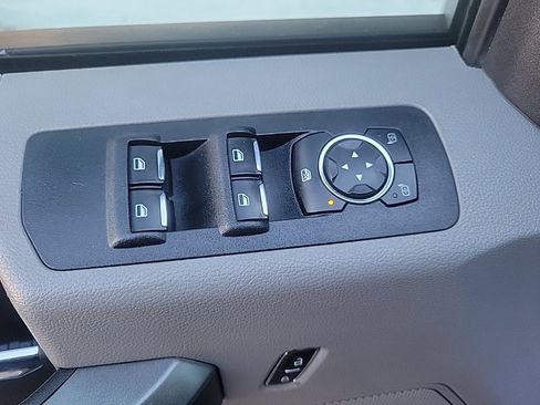 Used 2016 Ford F150 XLT w/ Equipment Group 301A Mid image 21