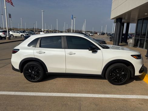 Used 2026 Honda HR-V Sport image 5