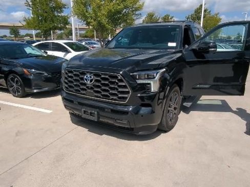 Used 2023 Toyota Sequoia Platinum AWD/4WD image 14