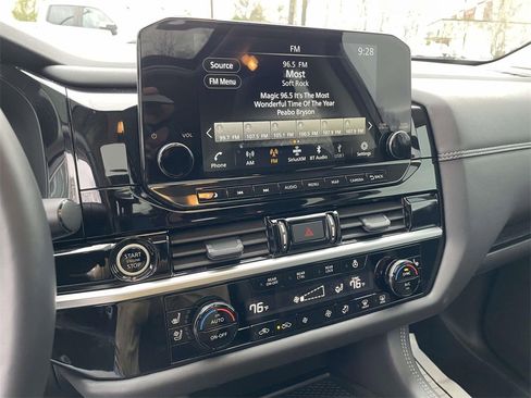 Used 2024 Nissan Pathfinder Platinum w/ Cargo Package image 24