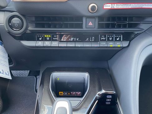 New 2025 Toyota Crown Signia image 22