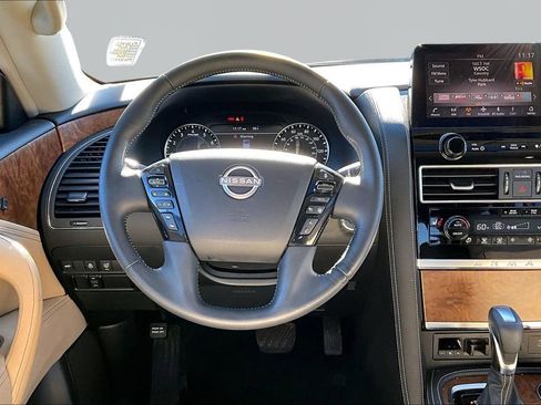 Used 2023 Nissan Armada SL w/ Captain's Chairs Package image 8