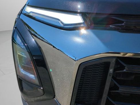 Used 2025 Chevrolet Equinox ACTIV image 9